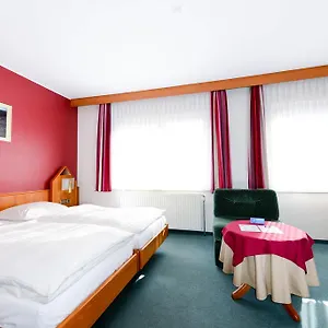 Christophe Colomb 3*, Luxemburgo Luxemburgo